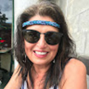 Meet your Posher, Lina